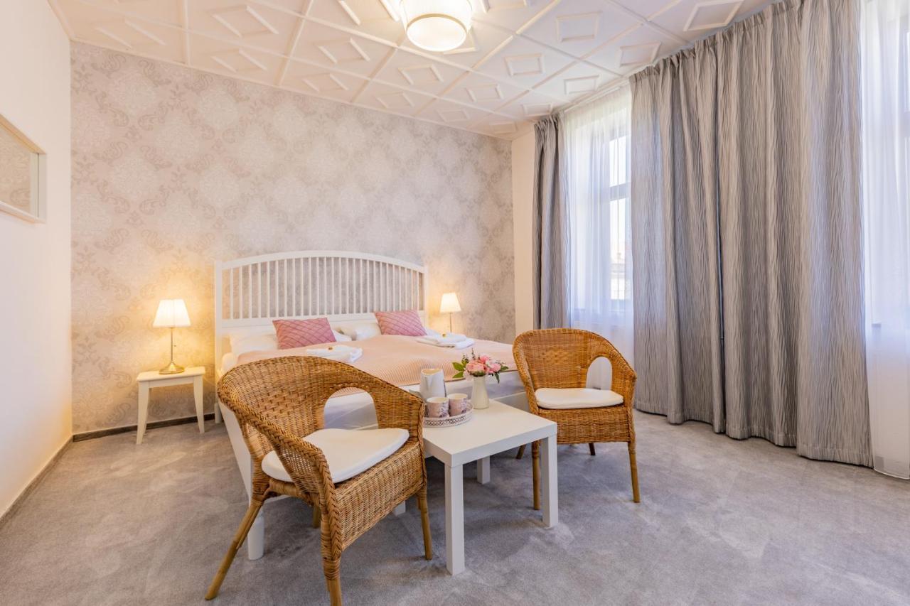 Hotel Amadeus Ческе-Будеёвице Экстерьер фото
