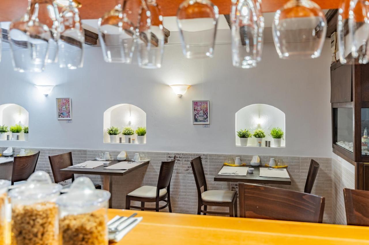 Hotel Amadeus Ческе-Будеёвице Экстерьер фото